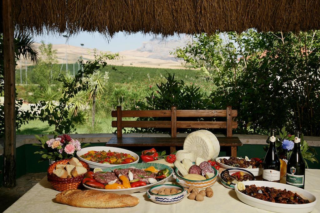 Agriturismo Tenute Pollara Roccamena 외부 사진