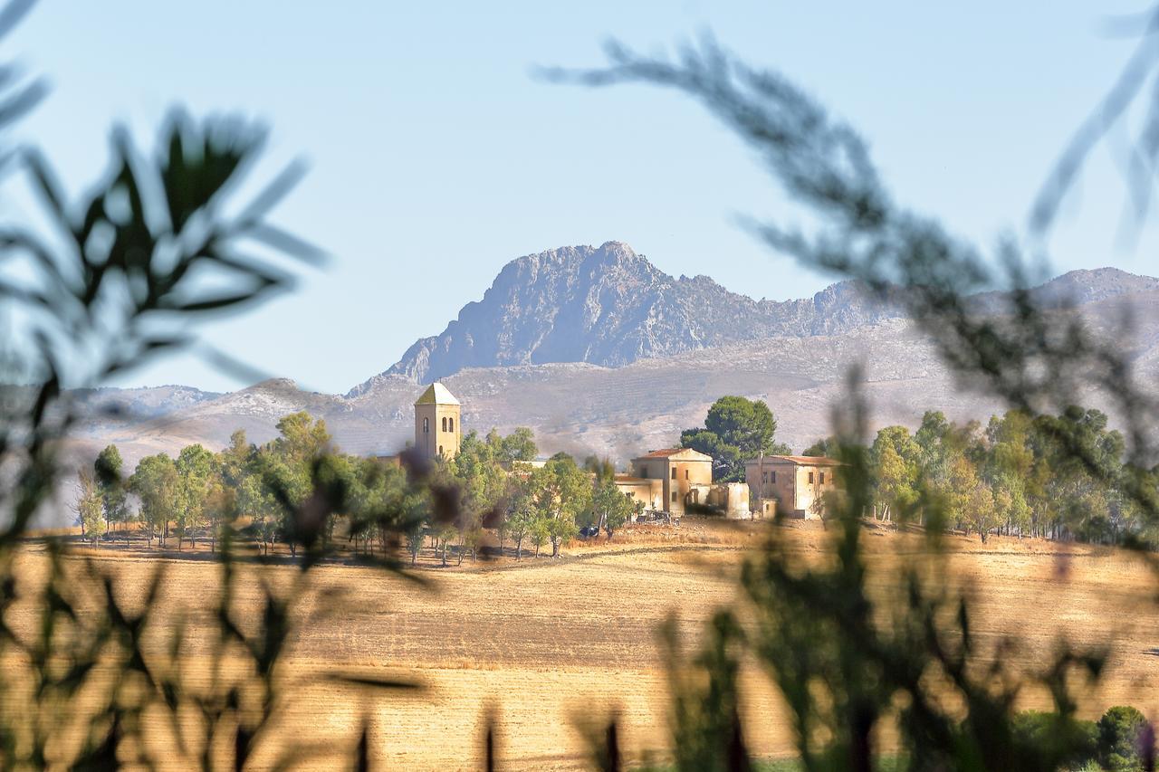 Agriturismo Tenute Pollara Roccamena 외부 사진